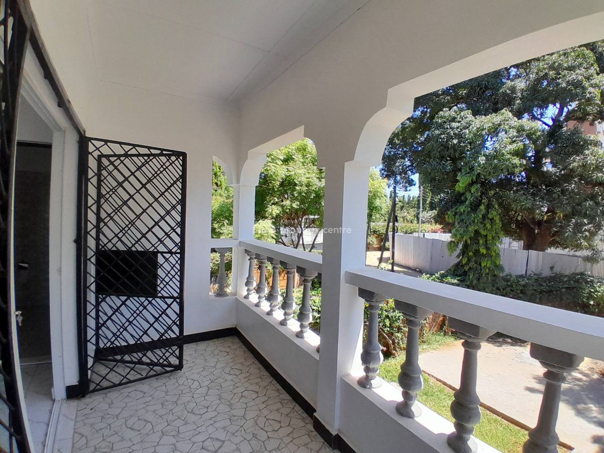 -- Spacious 4br Maisonette on ¼ Acre  Zebra, Mtwapa, Zebra, Mtwapa, Mtwapa, Kilifi, Townhouse for Sale