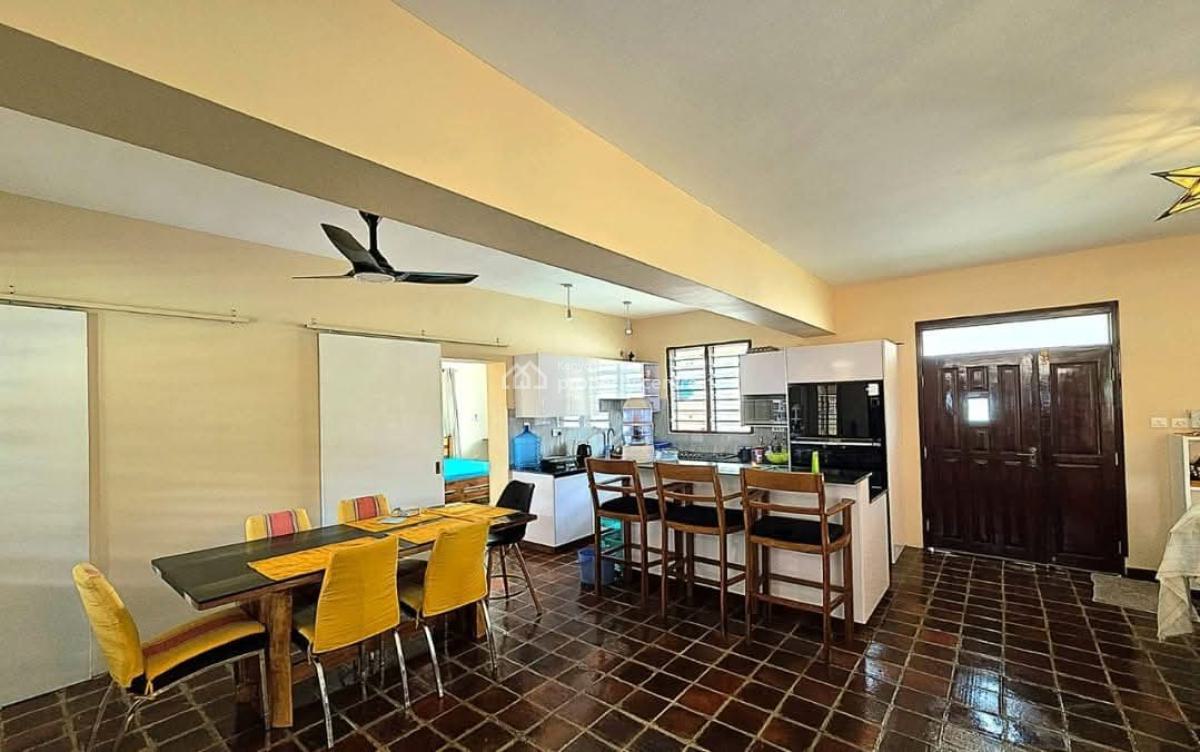 3 Bedroom House in Diani Beach  Swimming Pool  Furnished, Diani, Ukunda, Kwale, Terraced Bungalow for Sale