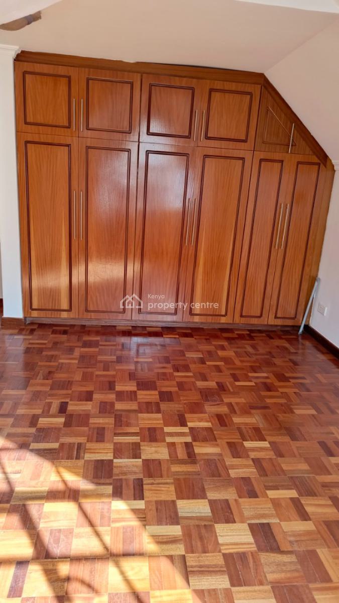 an Excellent Spacious 5 Bedroom Townhouse All Ensuite Plus 2dsq, Lavington, Nairobi, House for Sale