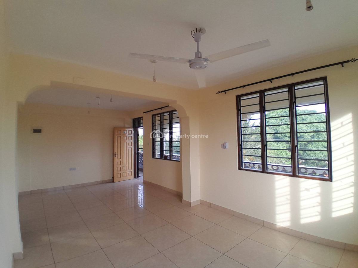 Modern Spacious 2 Bedroom Apartment  Located Near Dutch Water, Dutch Water, Mtwapa, Kilifi, Apartment for Rent
