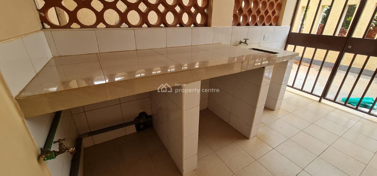 Luxurious 4-bedroom Townhouse in Gated Community, Kiambu Road ,kencom Sacco, Runda, Westlands, Nairobi, House for Sale