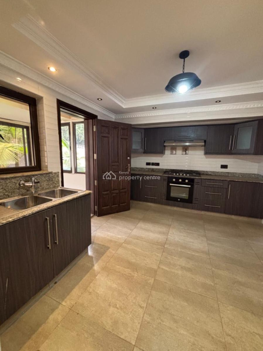 5 Bedrooms Ensuite Townhouse, Muthangari Drive, Lavington, Nairobi, Townhouse for Rent