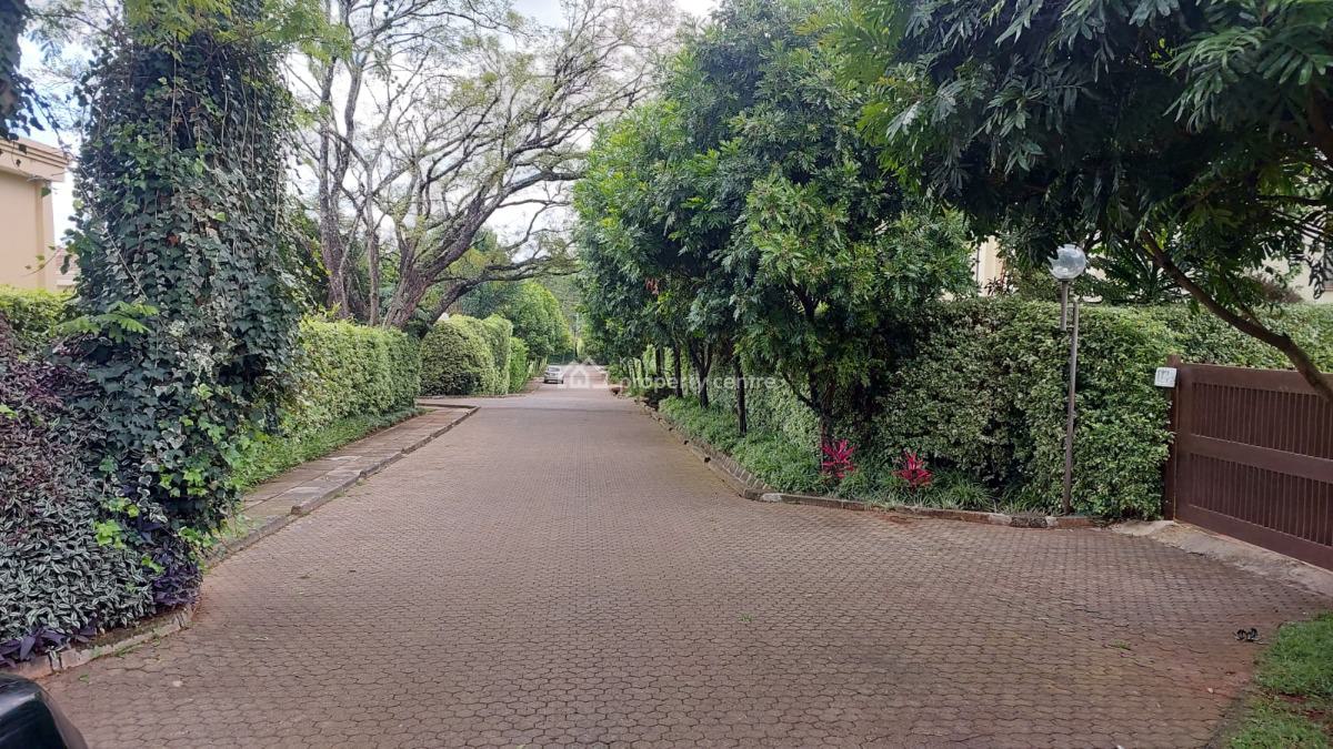 Luxury 5-bedroom All-ensuite Home in Gated Community, Near The Hub Karen, Karen, Nairobi, House for Sale