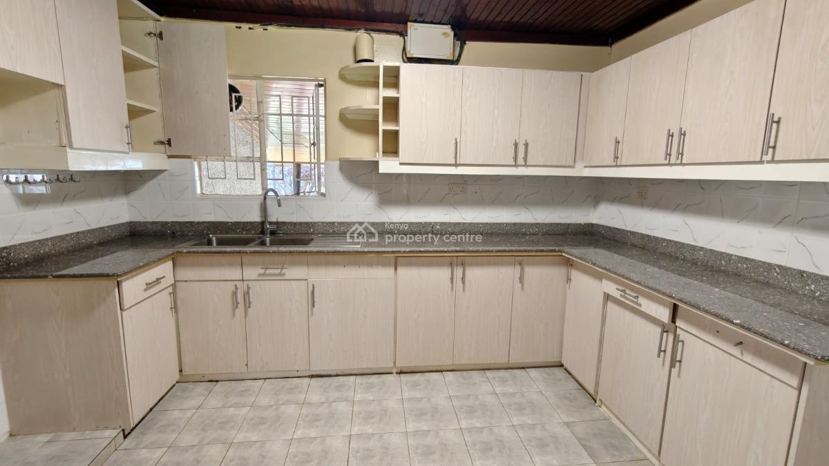 Charming 3-bedroom Bungalow with Dsq, Karen, Nairobi, Detached Bungalow for Rent