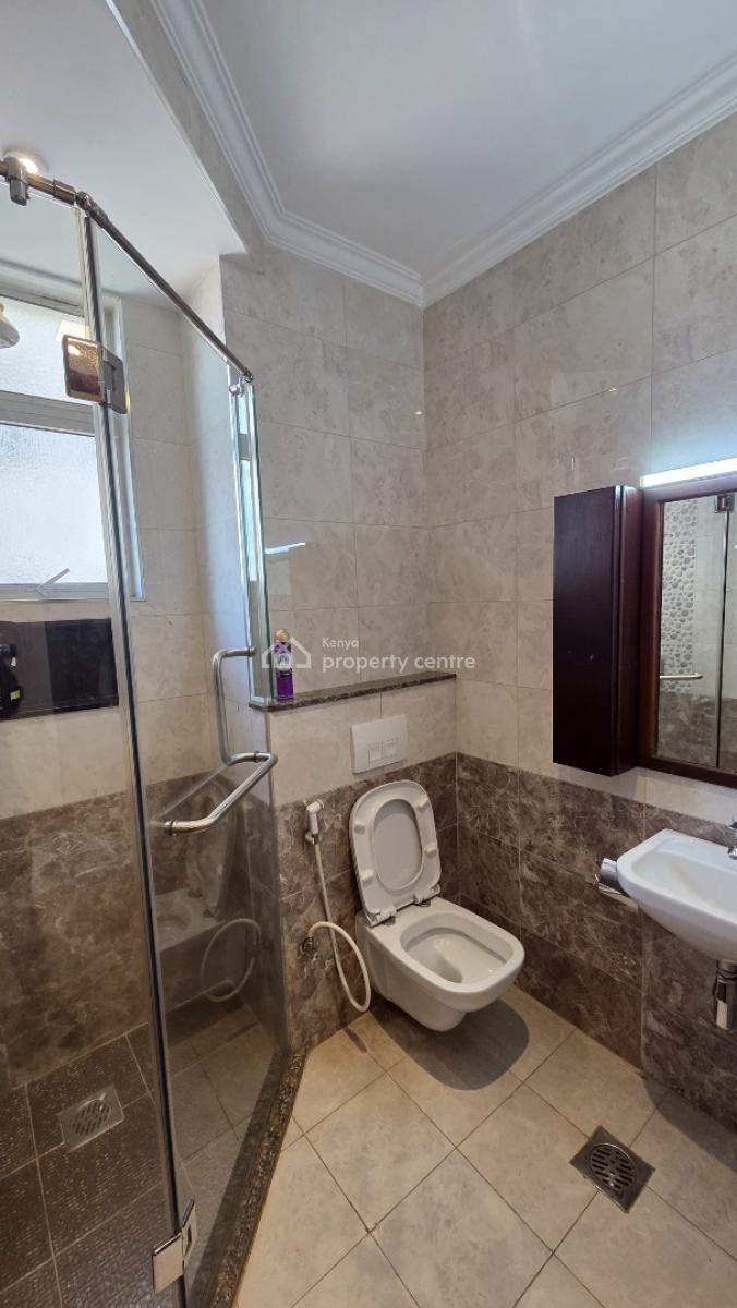 Spacious 4-bedroom Home with Resort-style Amenities, Batu Batu Road, Parklands, Nairobi, Apartment for Sale