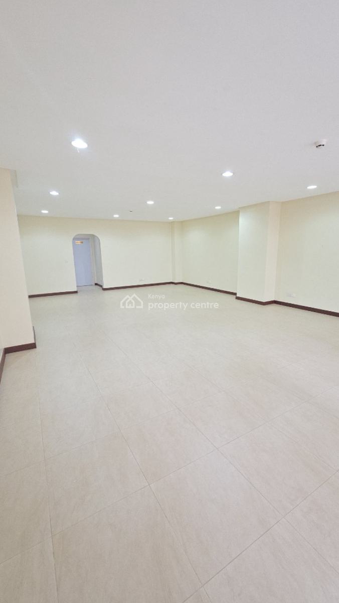 Spacious 4-bedroom Home with Resort-style Amenities, Batu Batu Road, Parklands, Nairobi, Apartment for Sale