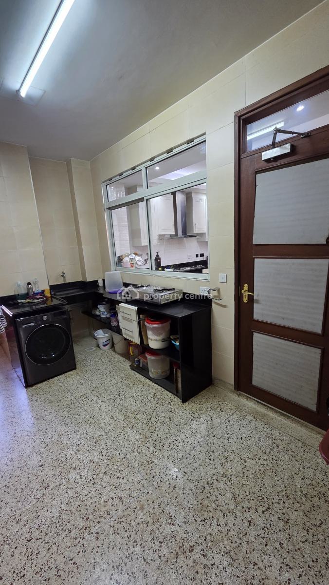 Spacious 4-bedroom Home with Resort-style Amenities, Batu Batu Road, Parklands, Nairobi, Apartment for Sale