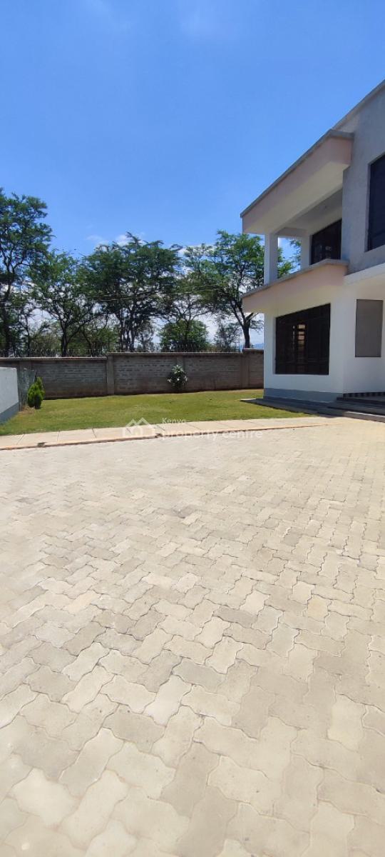 Luxury 3 Bedroom Mansion with Dsq, Muthaura Rimpa, Ongata Rongai, Kajiado, House for Rent