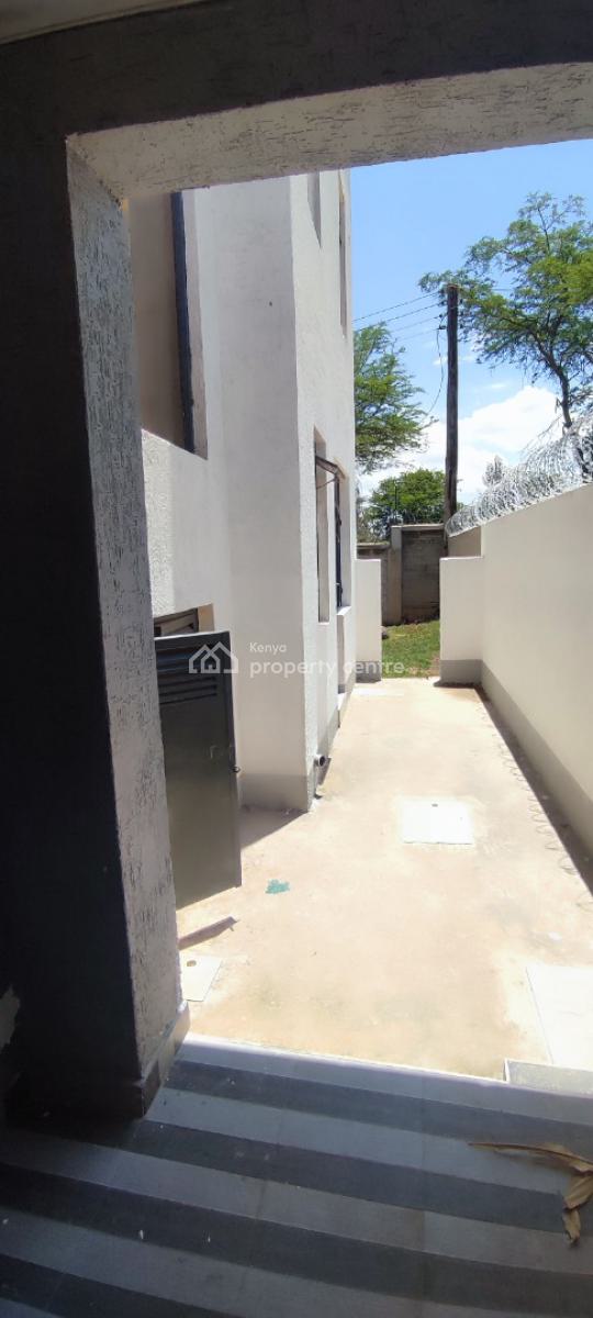 Luxury 3 Bedroom Mansion with Dsq, Muthaura Rimpa, Ongata Rongai, Kajiado, House for Rent