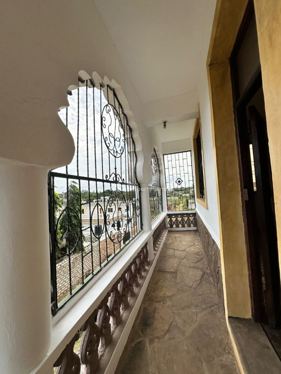 Modern 2-bedroom Apartment, Causarina Road, Malindi Town, Kilifi, Apartment for Rent