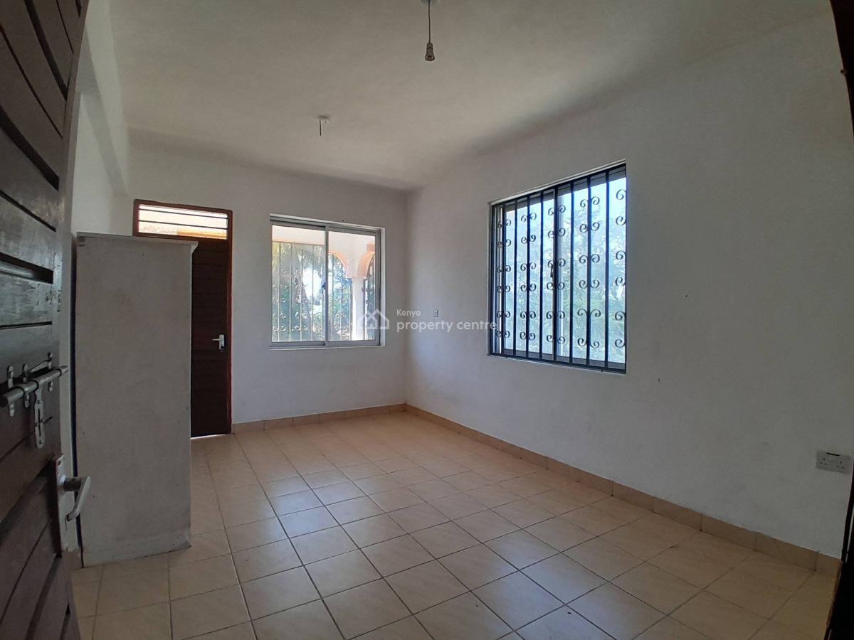 Spacious Bedsitter Apartment, Mtwapa, Kilifi, Bedsitter (single Room) for Rent