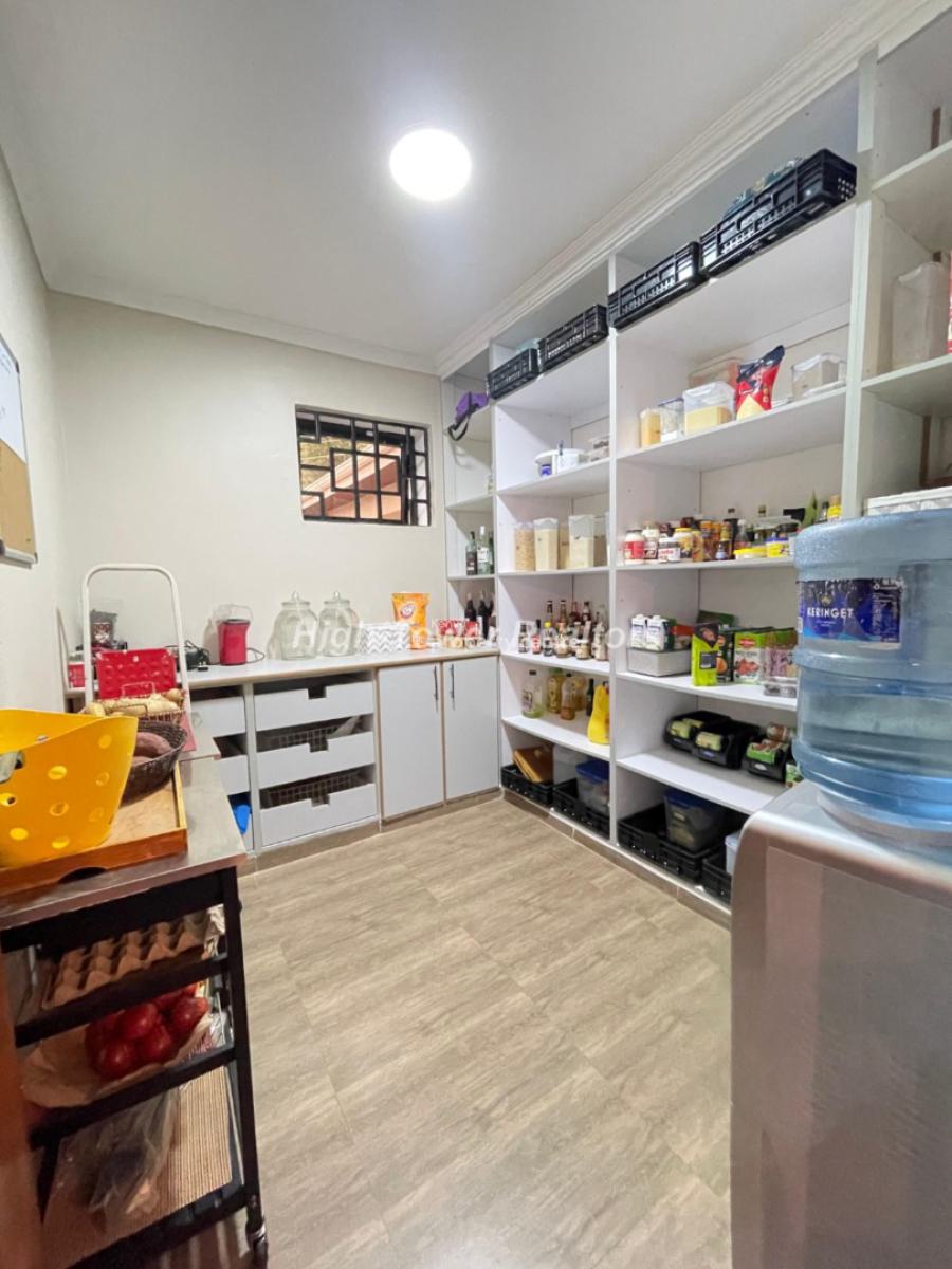 Prestigious 5-bedroom Townhouse, Kerarapon Drive, Karen, Nairobi, Townhouse for Sale