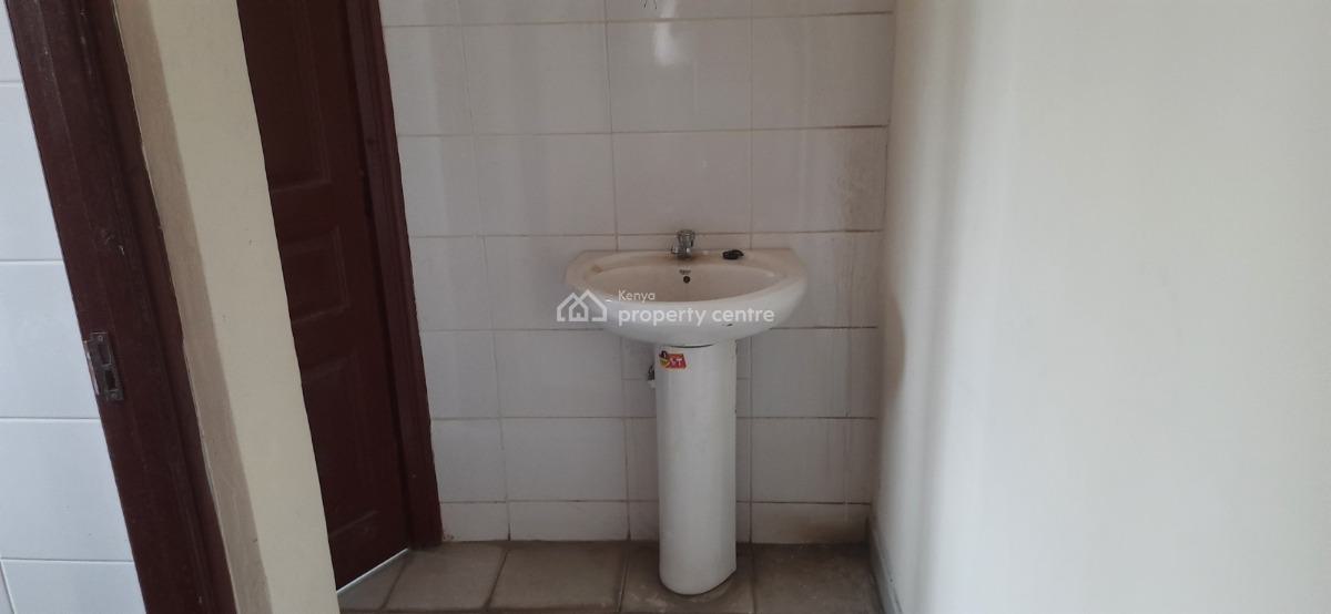 6,700 Sq Ft Warehouse in Industrial Area, Road C, Industrial Area, Embakasi, Nairobi, Warehouse for Rent