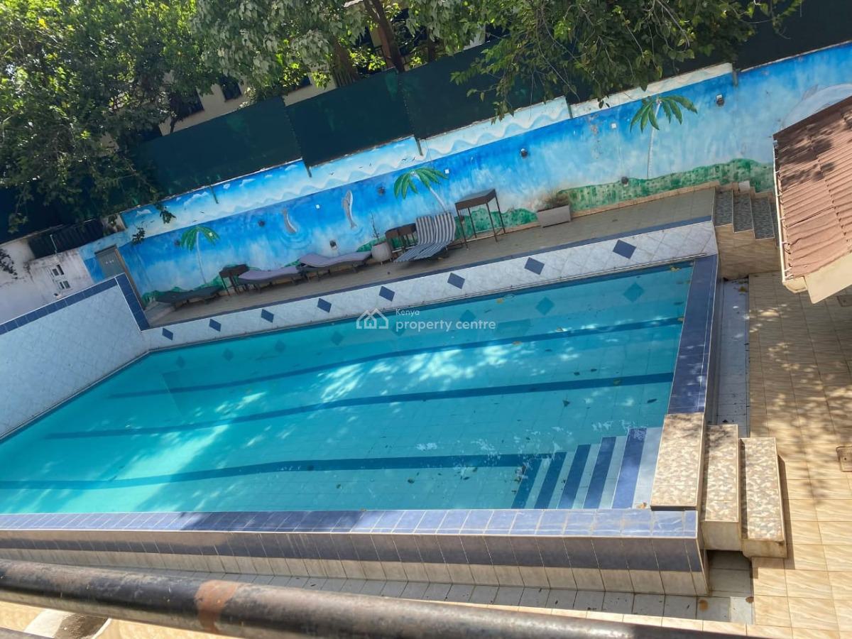 Luxury 7 Bedroom Villa with a Detached 3-bedroom Guest Wing and Pool, Karen, Nairobi, House for Sale