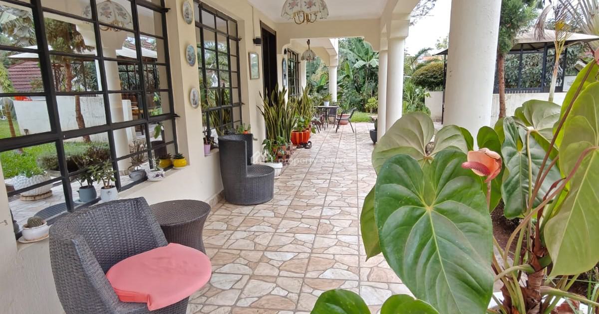 Luxury 7 Bedroom Villa with a Detached 3-bedroom Guest Wing and Pool, Karen, Nairobi, House for Sale