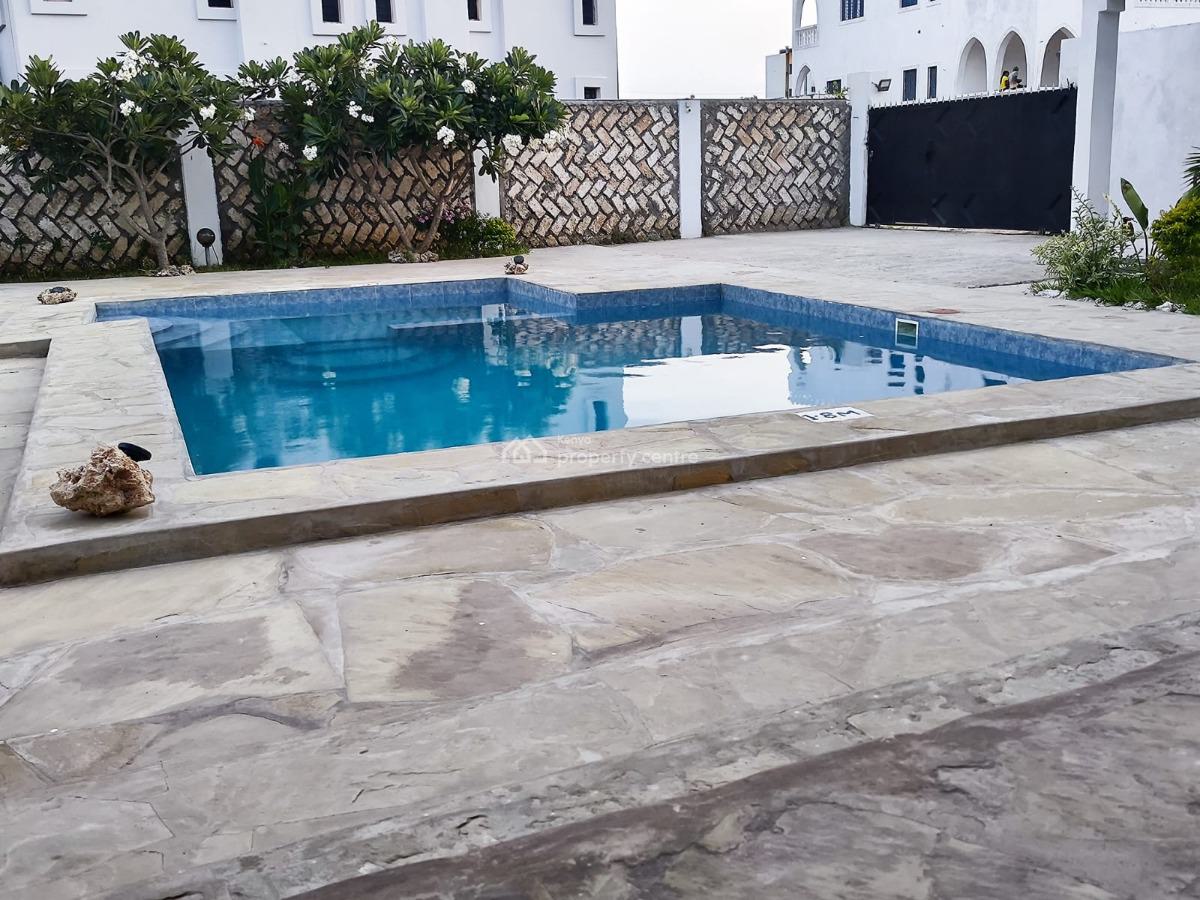 6 Bedrooms House with a Swimming Pool in Watamu., Watamu Kilifi, Watamu, Kilifi, Townhouse for Sale