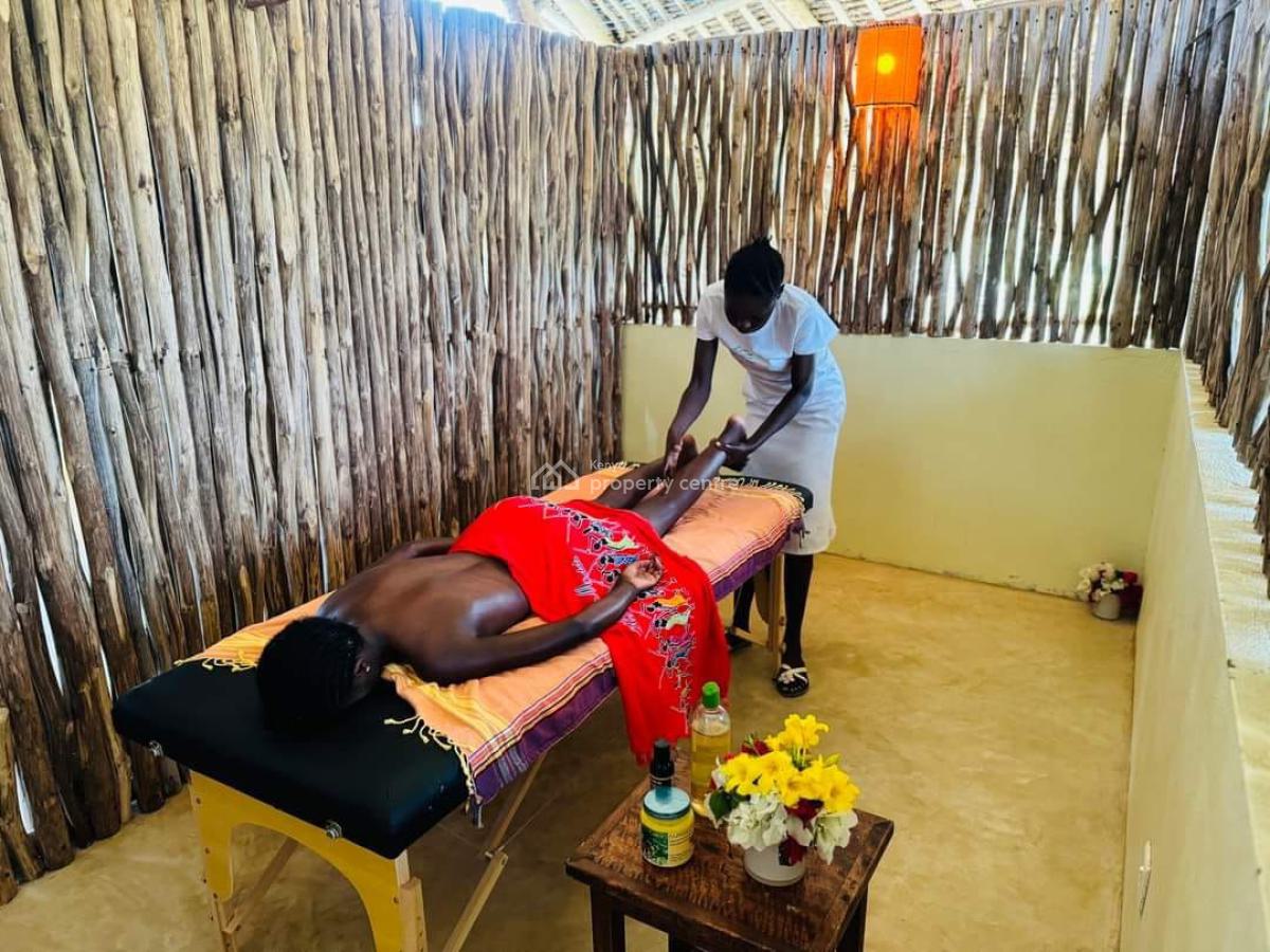 Watamu Plot 0,22 Hectares with a  Sea View Big Villa 8 Bedrooms, Kilifi Watamu, Watamu, Kilifi, Townhouse for Sale