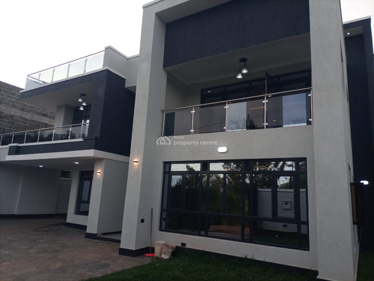 5 Bedroom House with Sq All Ensuite Ruiru.  Has a Family Room, Study R, Ruiru, Ruiru, Kiambu, Townhouse for Sale