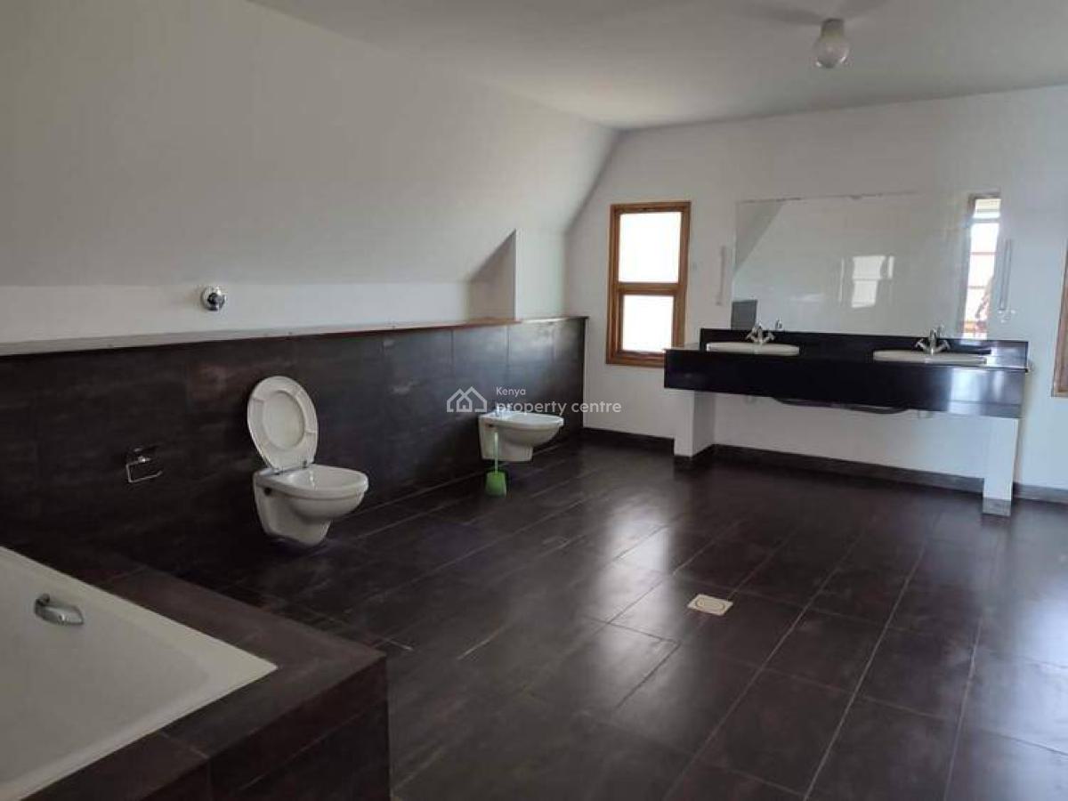 Luxurious 5-bedroom Villa in Gated Community Resort-style Amenities, Karen, Nairobi, House for Sale
