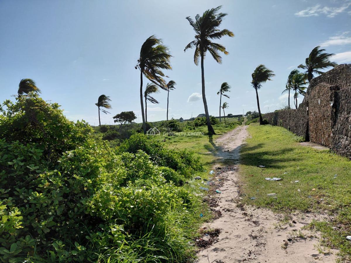 12 Acres Subdivided in 3 Blocks Each 4 Acres Asking Price per Acre Is, Watamu, Watamu, Kilifi, Mixed-use Land for Sale