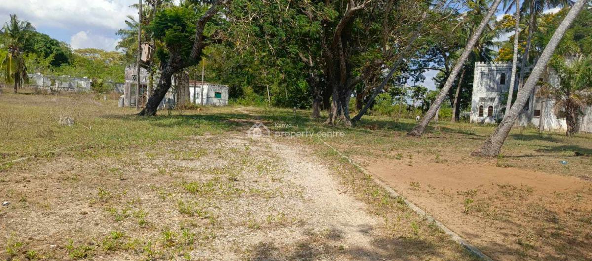 18 Acres Property in Mombasa - Shanzu Along The Mtwapa Creek Ideal for, Watamu, Watamu, Kilifi, Mixed-use Land for Sale