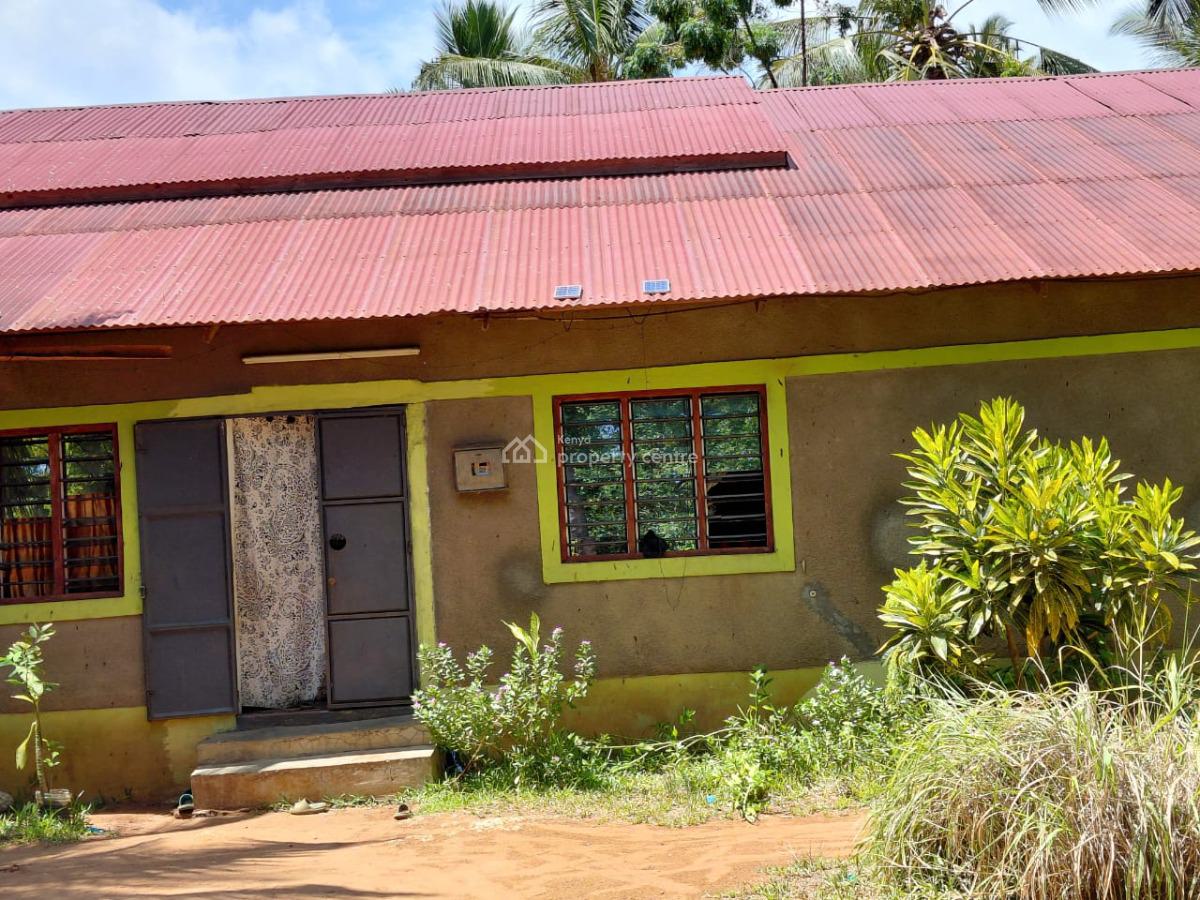 1 Acre in Watamu 6bedrooms Asking Price 18m Contact 0718920450, Watamu Kilifi, Watamu, Kilifi, Mixed-use Land for Sale