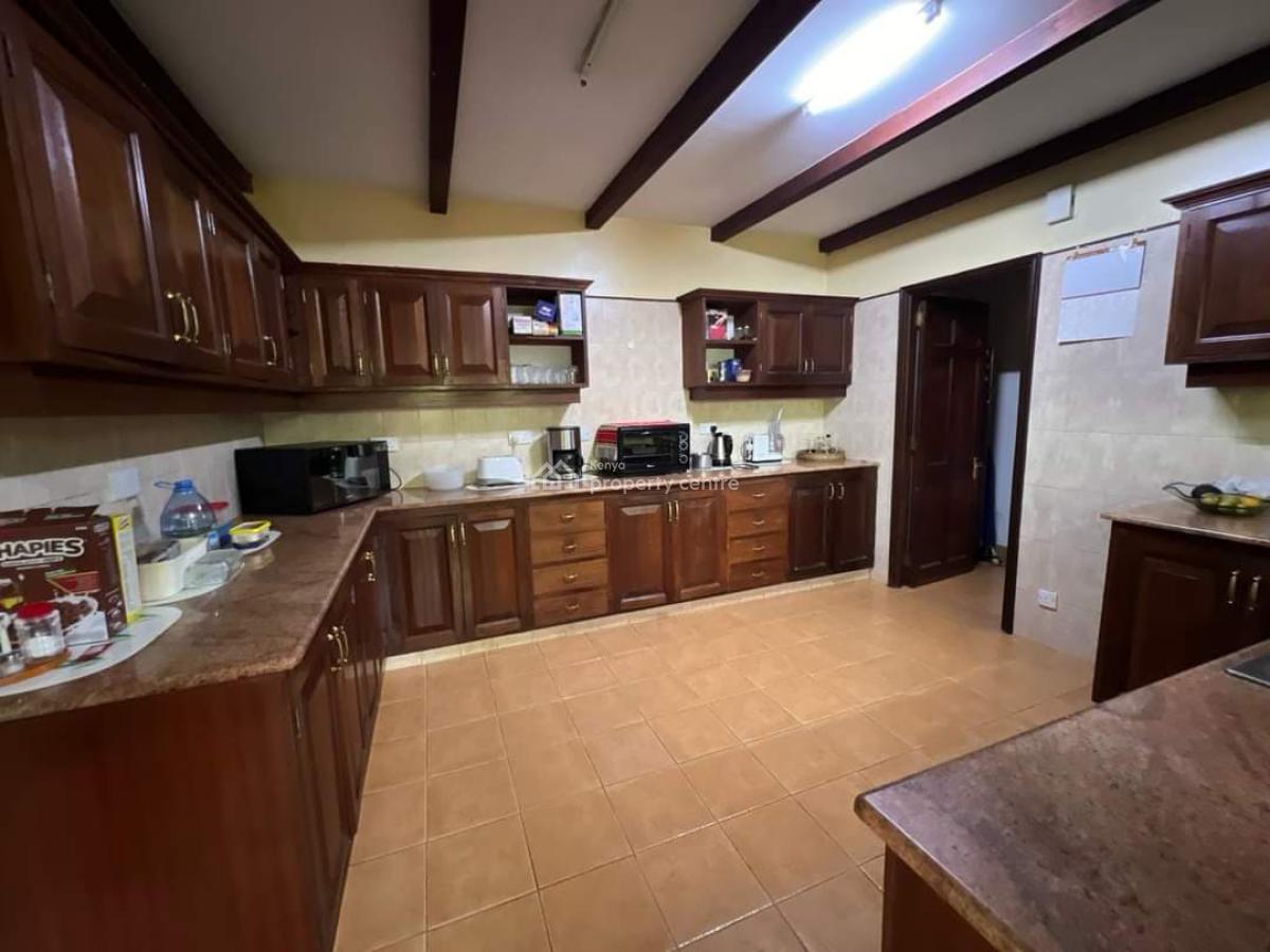 4 Bedroom Bungalow All Ensuite with Dsq on One Acre in Miotoni Karen., Karen, Nairobi, House for Sale