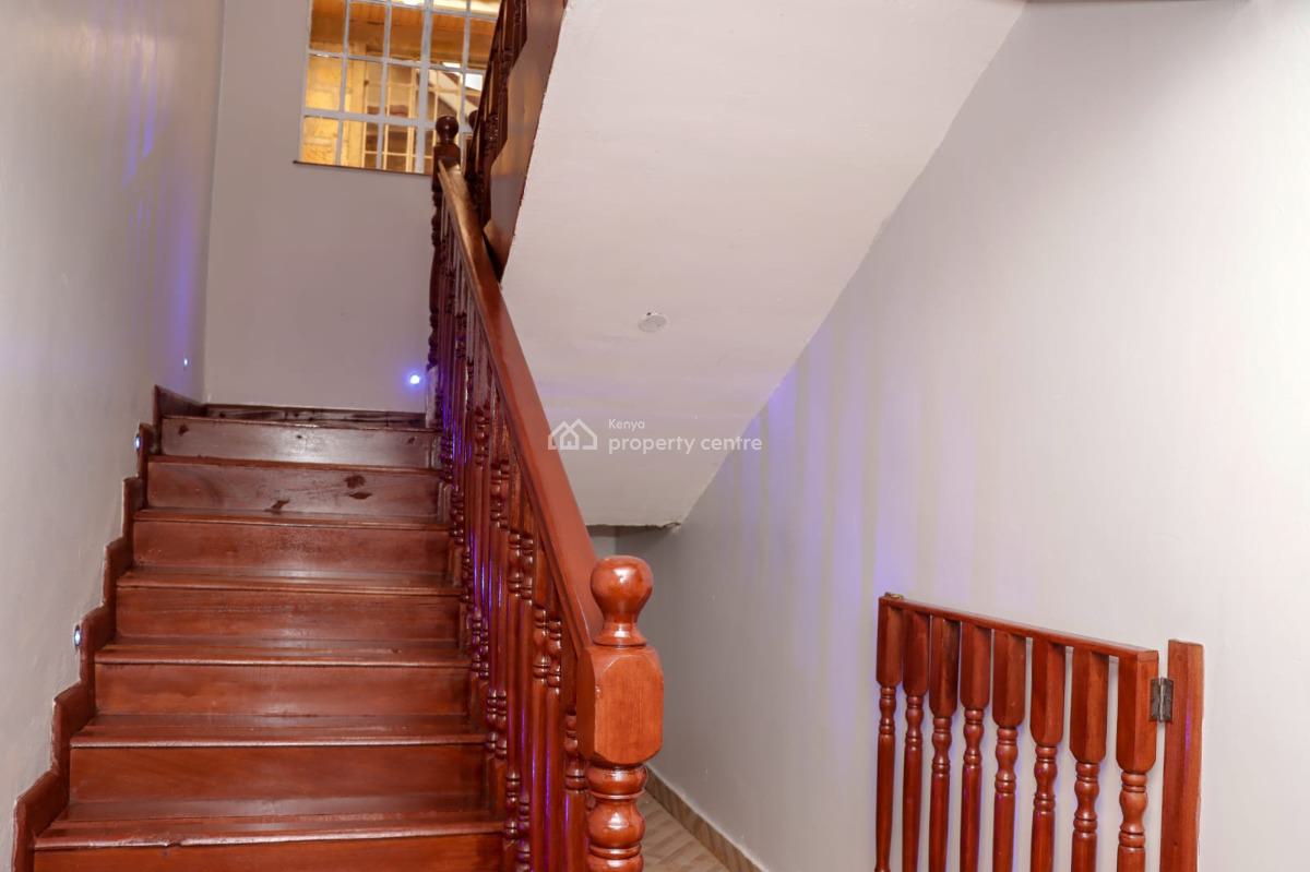 Flatroof 4 Bedroom Maisonette All Ensuite with Dsq in Ngong., 300 Meters From The Tarmac Road, Ngong, Kajiado, House for Sale