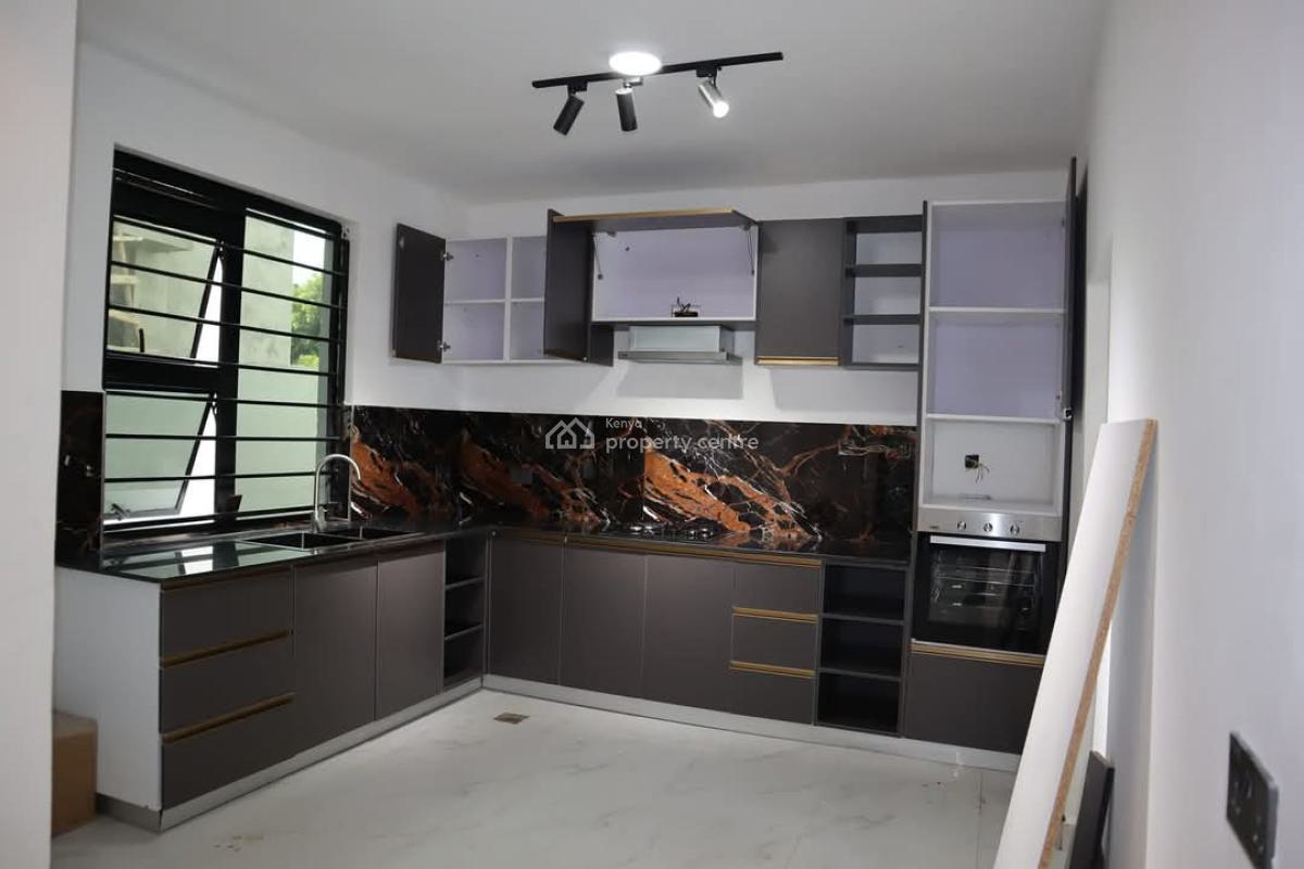 Contemporary 4 Bedroom All Ensuite Villa Plus Dsq on 40by80 in Mugutha, Mugutha, Ruiru, Kiambu, House for Sale