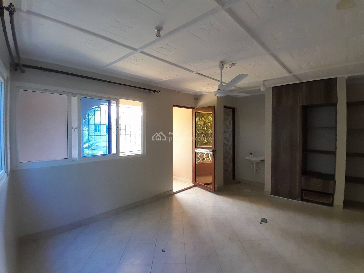 Spacious 3 Bedroom Villa Located Along Aloo Drive, Mtwapa, Mtwapa, Kilifi, Townhouse for Rent