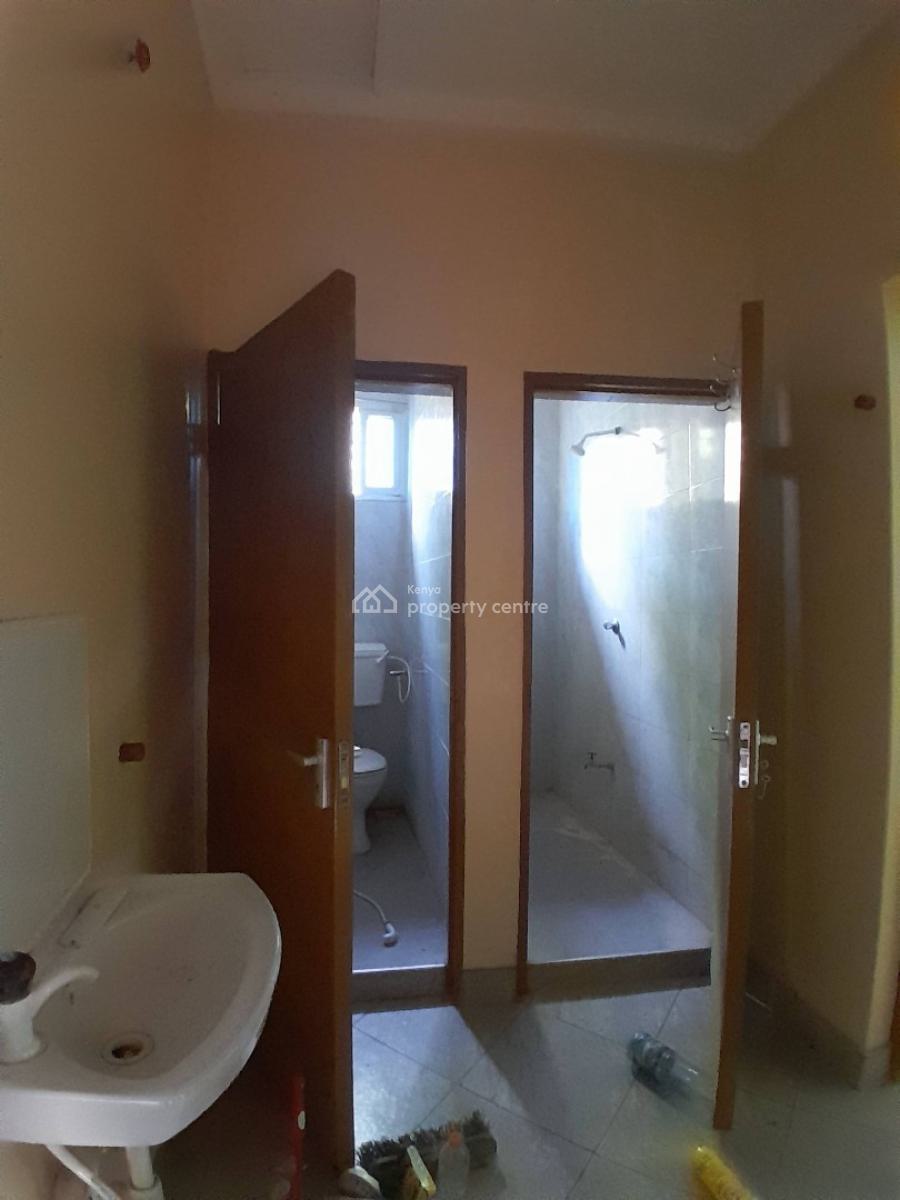 Spacious 3 Bedroom Villa Located Along Aloo Drive, Mtwapa, Mtwapa, Kilifi, Townhouse for Rent