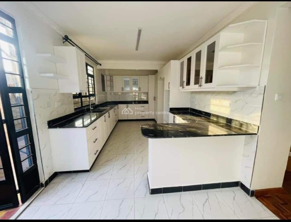 Beautiful 4 Bedroom Villas 2 Ensuite Plus Sq in Gikambura Kikuyu., 200 Meters From The Tarmac Road., Kikuyu, Kiambu, House for Sale