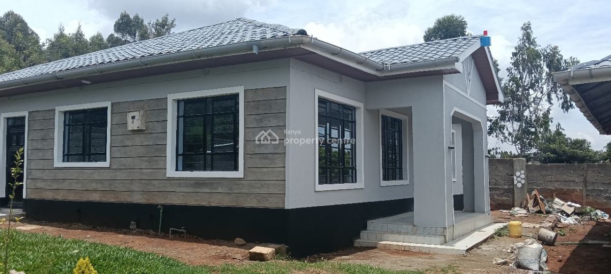 3bedroom All Ensuite Bungalow in Gated Community in Kikuyu., Gikambura ,400meters From The Tarmac Road, Kikuyu, Kiambu, House for Sale
