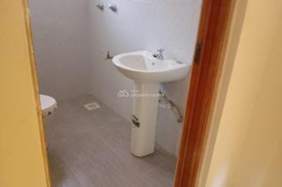 Amazing 3 Bedroom House Master Ensuite on an Eighth in Ongata Rongai., a Few Meters From The Tarmac Road, Ongata Rongai, Kajiado, House for Sale