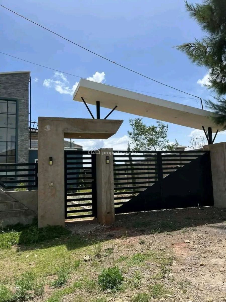 Newly Built Luxurious 5 Bedroom All En-suite Townhouse with Dsq, Kitengela, Kajiado, House for Sale