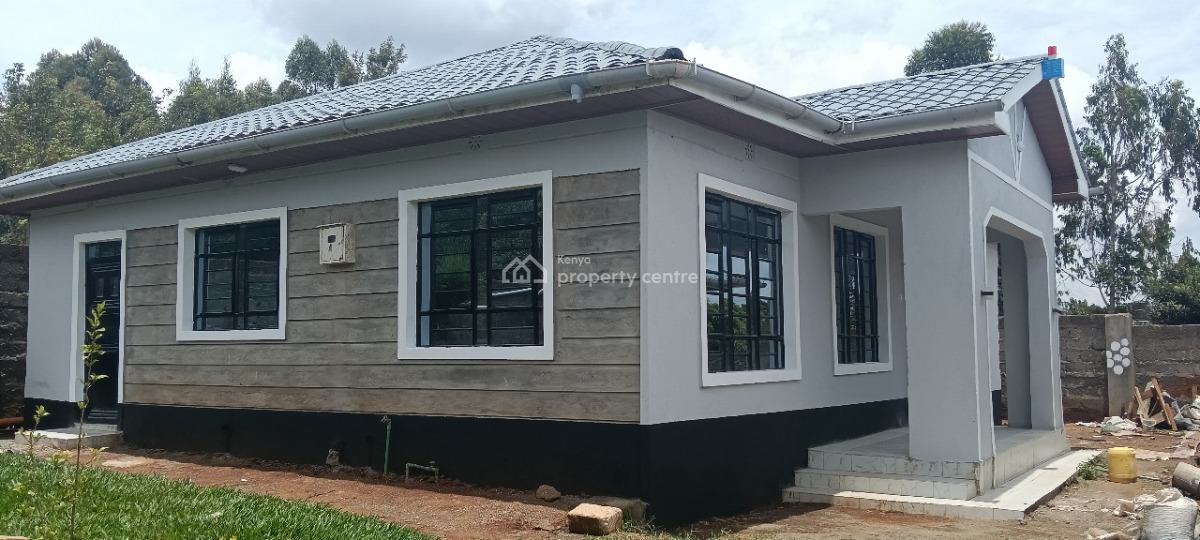 3bedroom All Ensuite Bungalow in Gated Community in Kikuyu., Gikambura 400meters From The Tarmac Road, Kikuyu, Kiambu, House for Sale