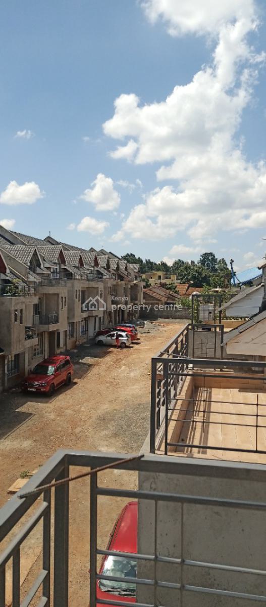 Beautiful 4 Bedroom Maisonette 2 Ensuite in Gated Community in Kikuyu., Gikambura 200meters From The Tarmac Road, Kikuyu, Kiambu, House for Sale
