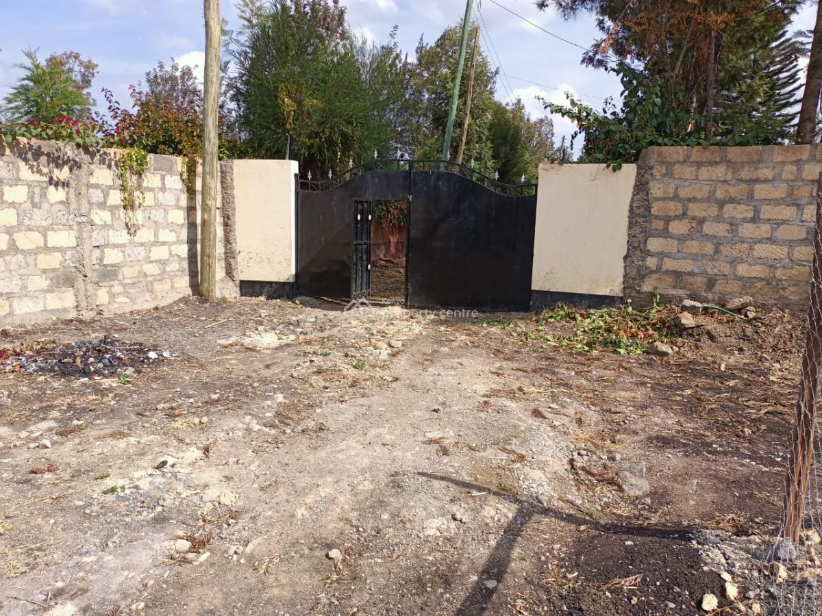 Beautiful 4 Bedroom Bungalow Ensuite on an Eighth in Ongata Rongai., a Few Meters From The Tarmac Road, Ongata Rongai, Kajiado, House for Sale