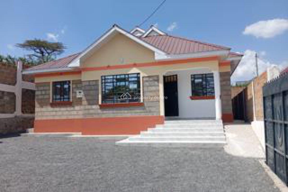 Amazing 3 Bedroom House Master Ensuite on an Eighth in Ongata Rongai., 200 Meters From The Tarmac Road, Ongata Rongai, Kajiado, House for Sale