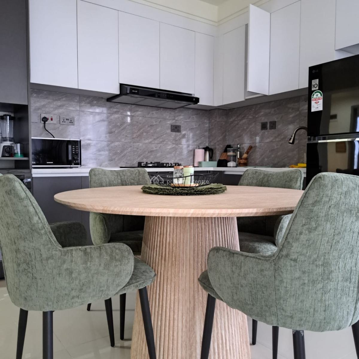 a Higher Floor 2 Bedrooms All En-suite Furnished Apartment, Westlands, Nairobi, Apartment for Rent