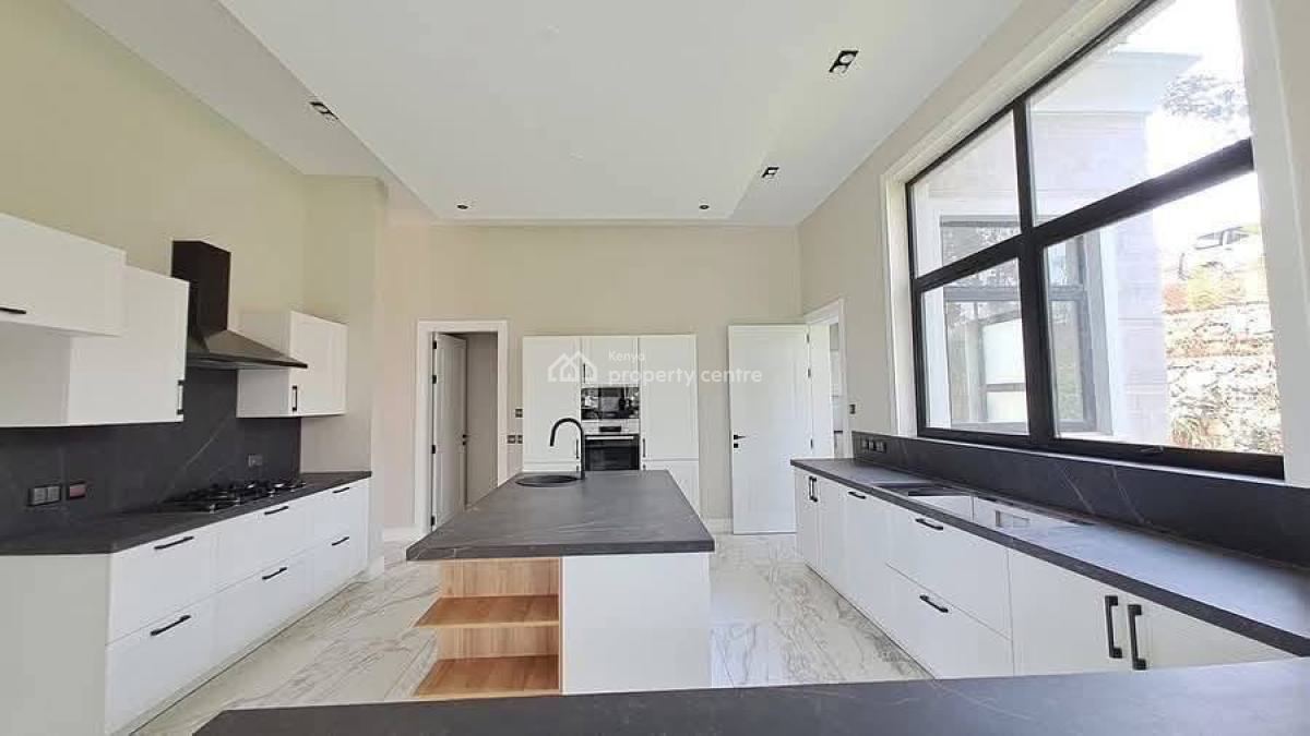 Luxurious 5 Bedrooms Townhouse, Loresho, Westlands, Nairobi, House for Rent