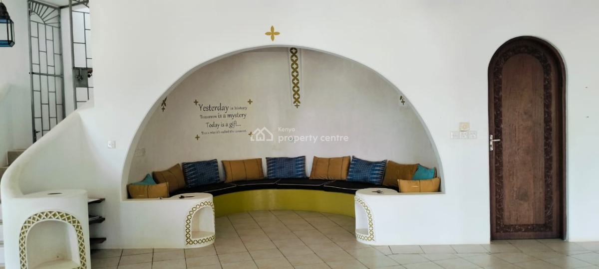 4 Bedrooms Ensuite Sitting on 4acres of Land Beach Front Located in Wa, Watamu Kilifi, Watamu, Kilifi, Townhouse for Sale