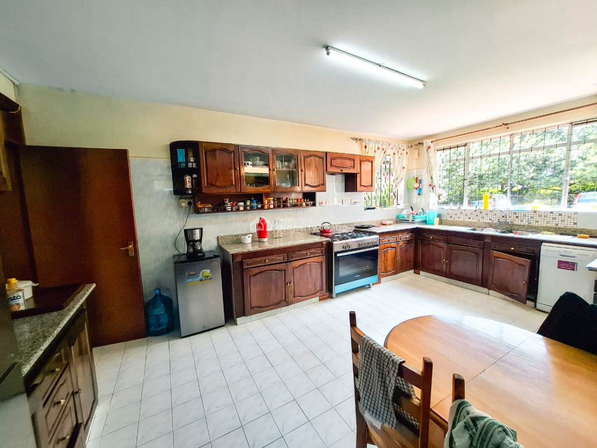 4 Bedroom House in Loresho, Kaumoni Road, Loresho, Westlands, Nairobi, Townhouse for Sale