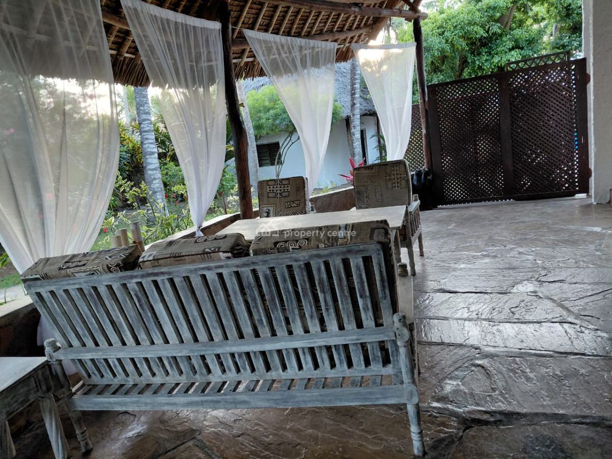 4 Bedrooms Sitting on Aquater of Acre Fulfurnished, Kilifi, Watamu, Kilifi, Townhouse for Sale