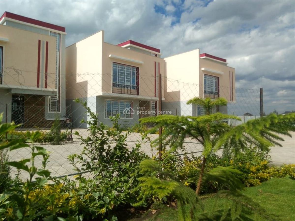 Exquisite 3 and 4 Bedroom All-ensuite Flat Roof Townhouses with a Dsq, Muigai Estate, Kitengela, Kajiado, Townhouse for Sale