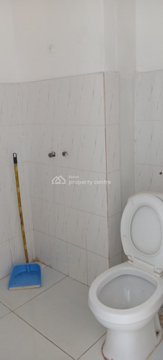 Three (3) Bedroom Maisonette with a Shared Garden, Argwings Kodhek Road, Hurlingham, Kilimani, Nairobi, Office Space for Rent