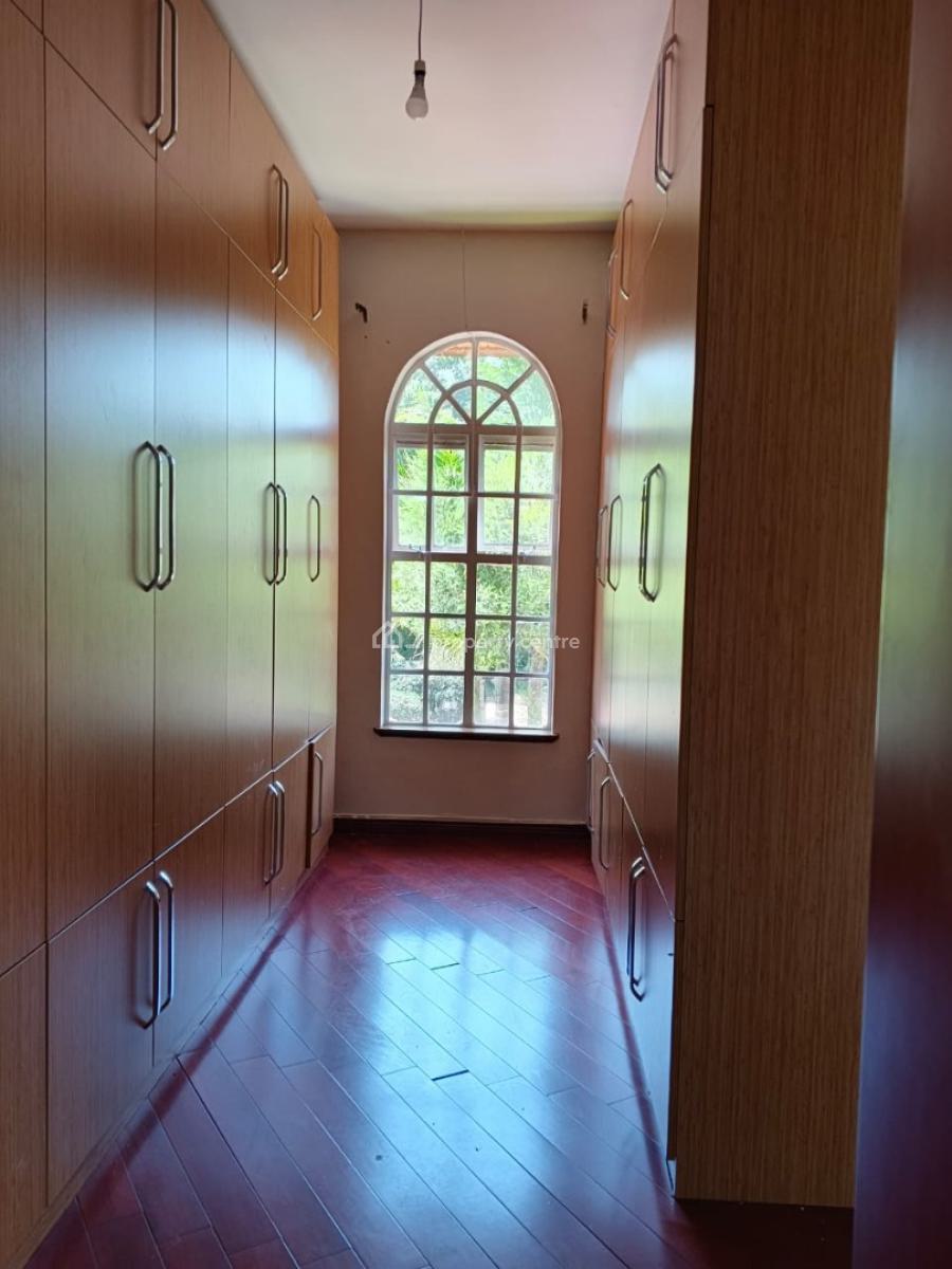 Stunning 4 Bedroom Mansion on 0.5 Acres., Karen, Nairobi, House for Rent