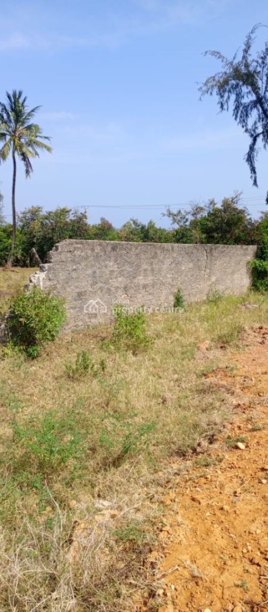 1 Acre Prime Land Touching The Tarmac, Takaungu, Kilifi, Sokoni, Kilifi, Mixed-use Land for Sale