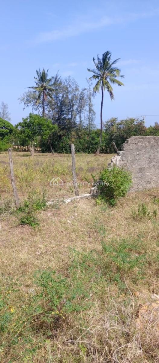1 Acre Prime Land Touching The Tarmac, Takaungu, Kilifi, Sokoni, Kilifi, Mixed-use Land for Sale