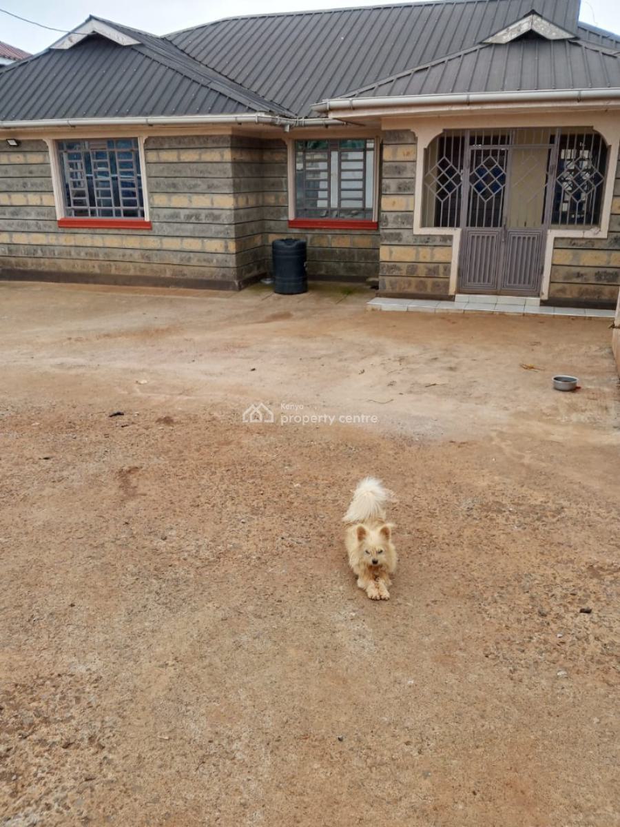 Spacious 3bedroom Home Ensuite with 1sq on 0.046acres Jambo Tv Kikuyu., 400meters From Tarmac Road, Kikuyu, Kiambu, House for Sale